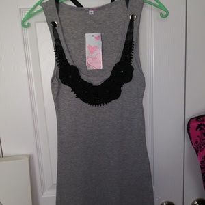 🙌BOGO🙌$8🙌GRAY & BLACK T-SHIRT